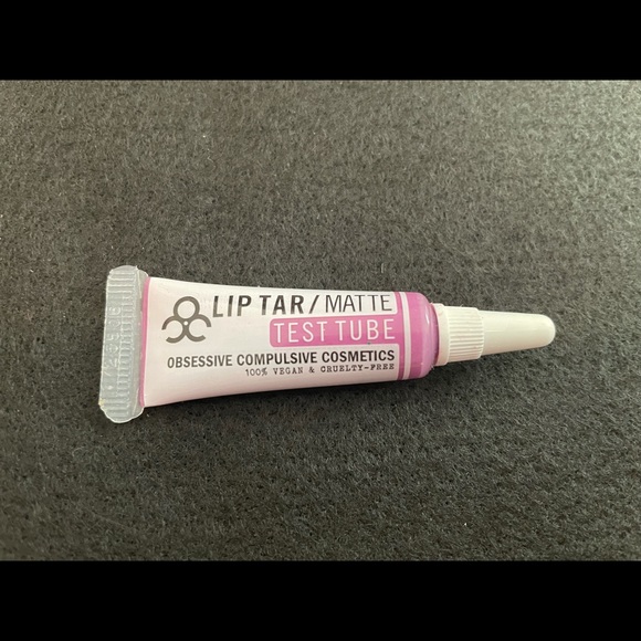 Lip tar! - Picture 6 of 11